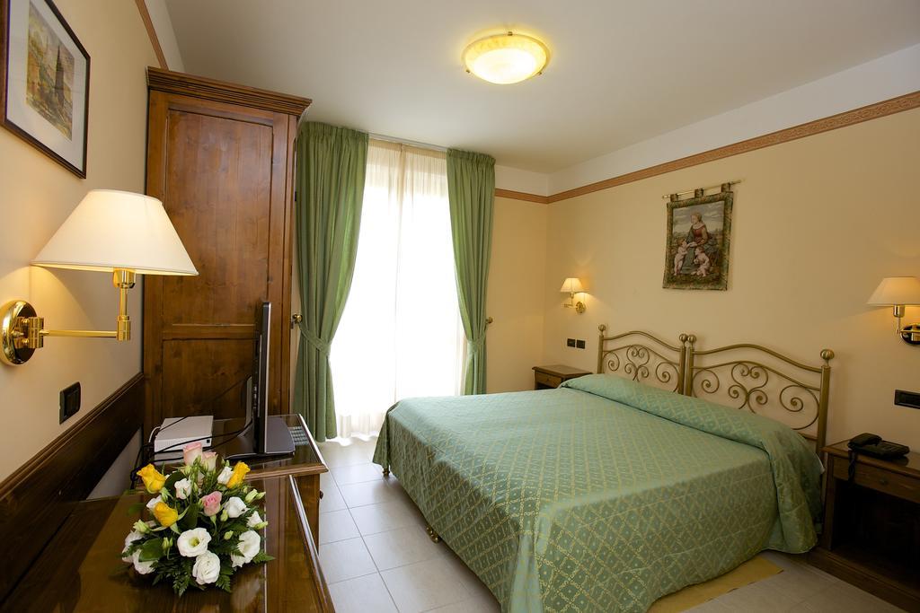 Campiglione Hotel 아시시 객실 사진